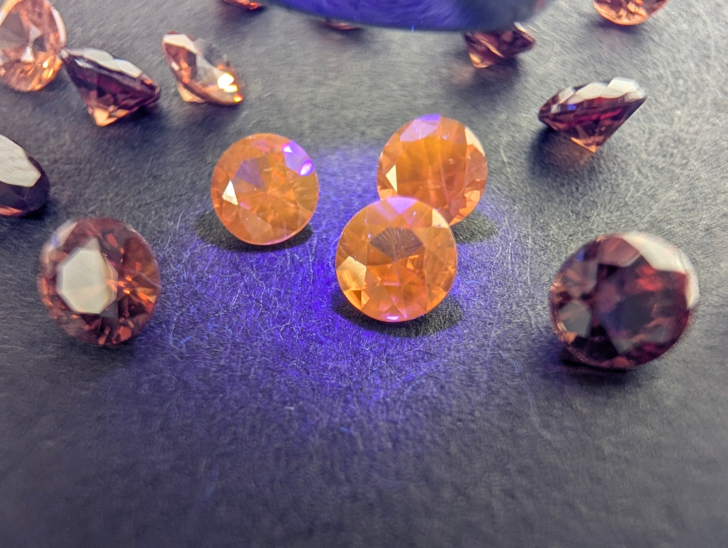 0010【ランダム発送】ブラウンジルコン【1石当たり約0.42ct】