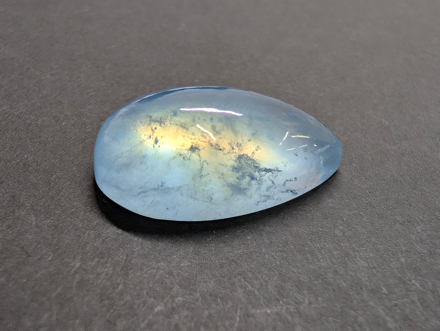 0095 アクアマリン(ペアシェイプ/カボション) 22.87ct