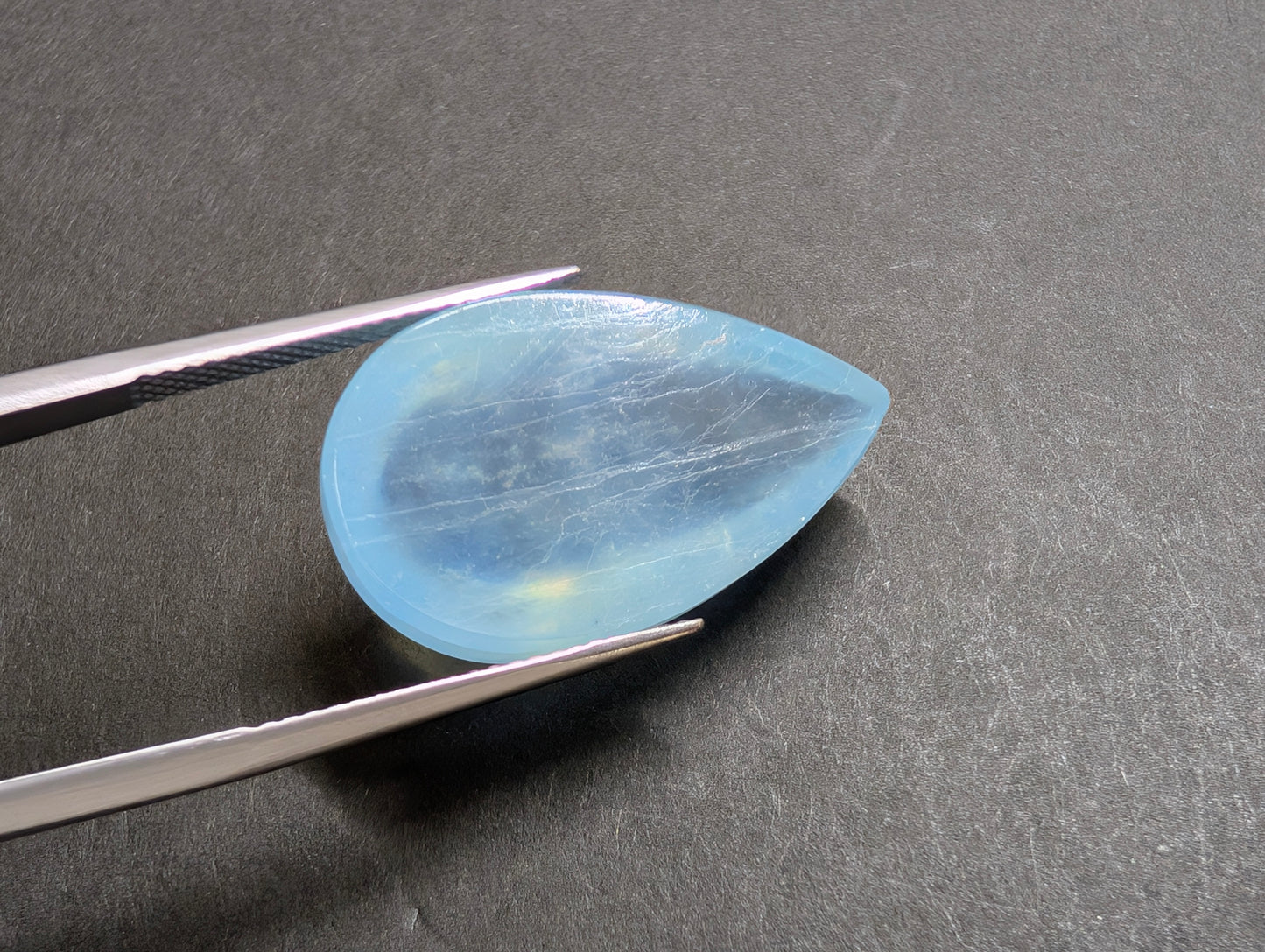 0095 アクアマリン(ペアシェイプ/カボション) 22.87ct