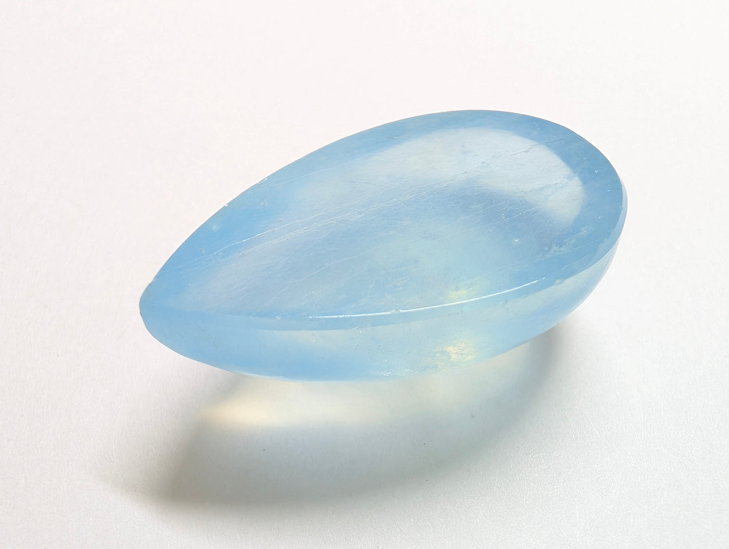 0095 アクアマリン(ペアシェイプ/カボション) 22.87ct