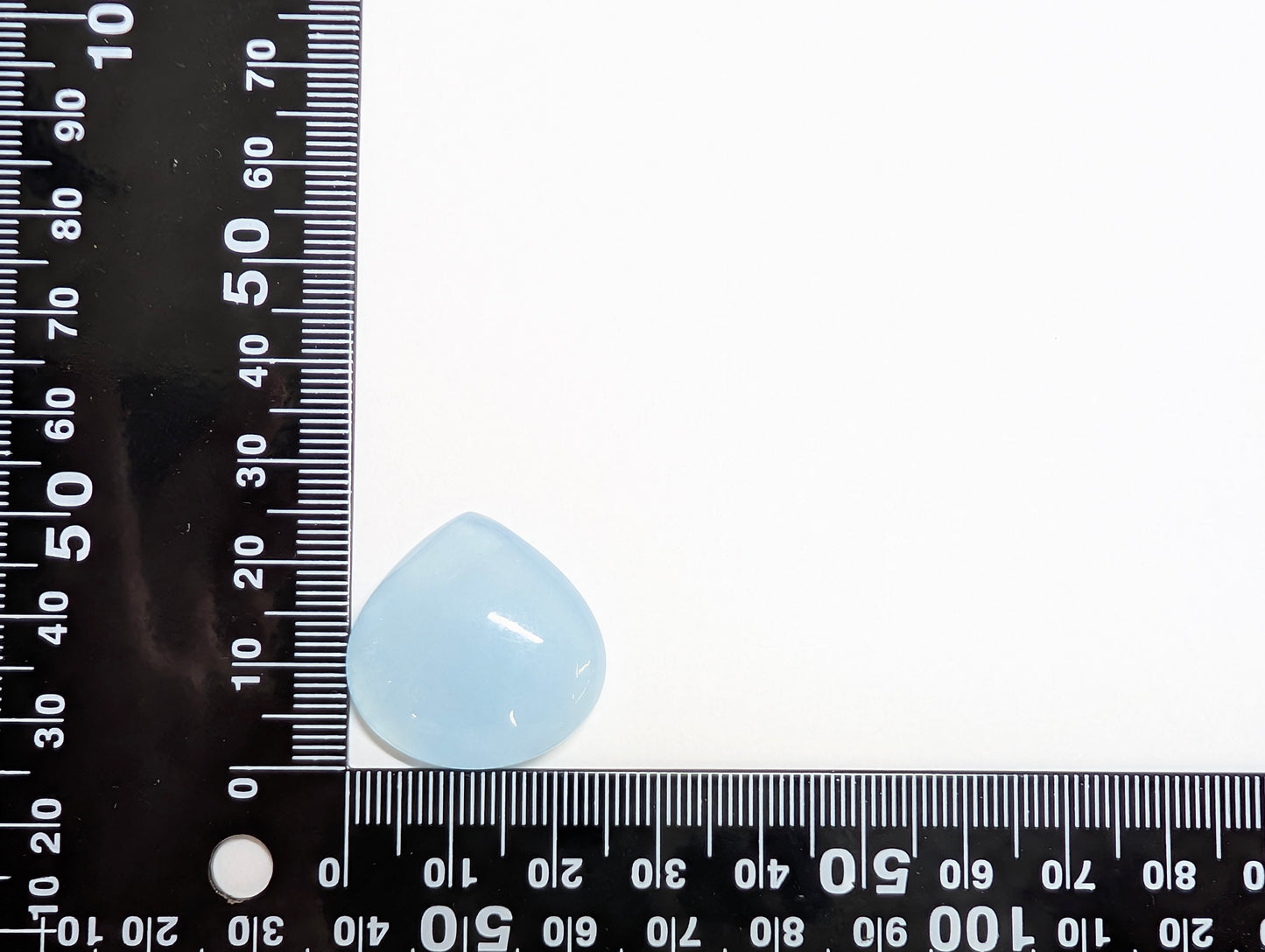 0102 アクアマリン(ペアシェイプ(栗!?)/カボション) 33.41ct