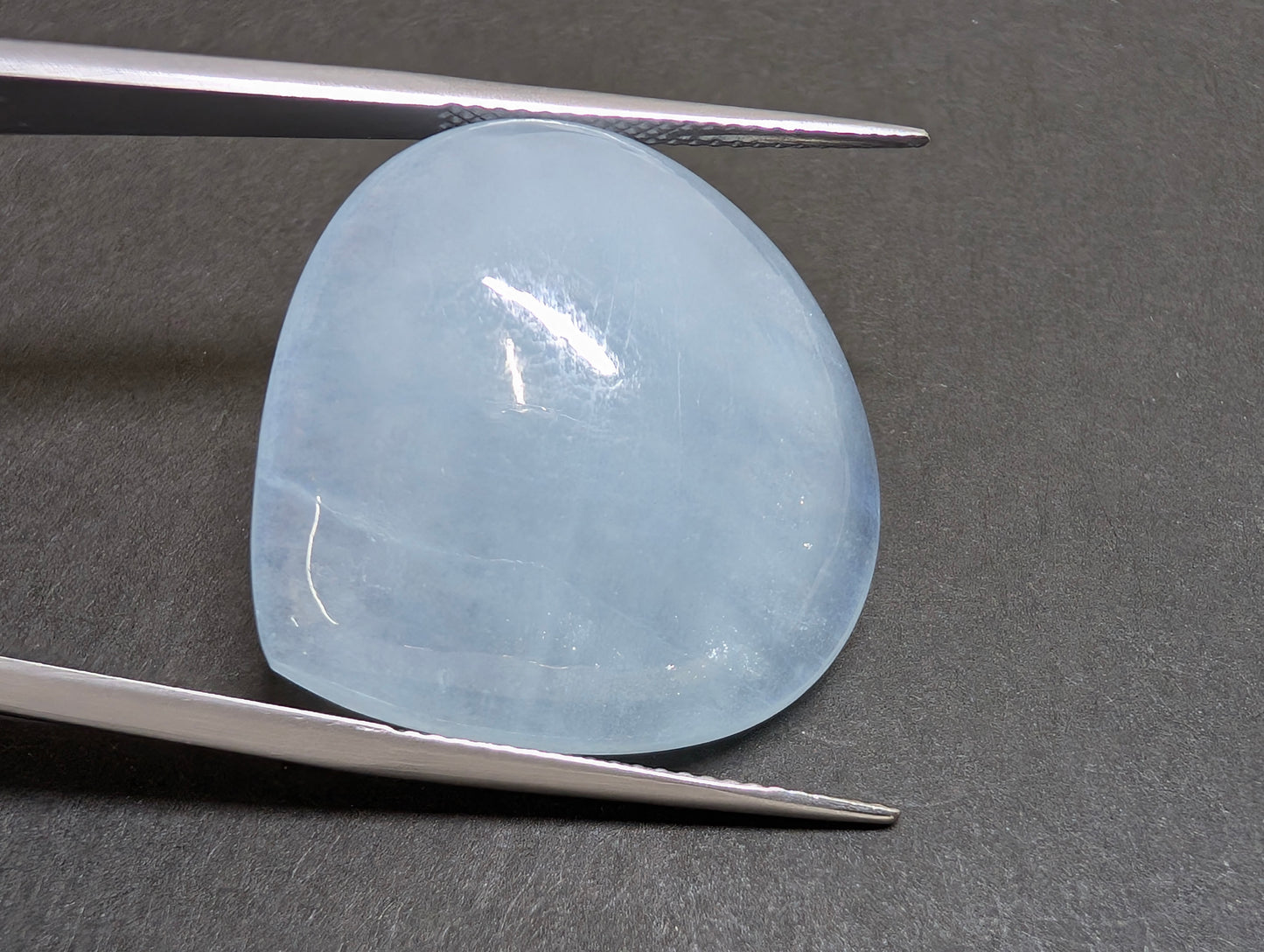 0102 アクアマリン(ペアシェイプ(栗!?)/カボション) 33.41ct