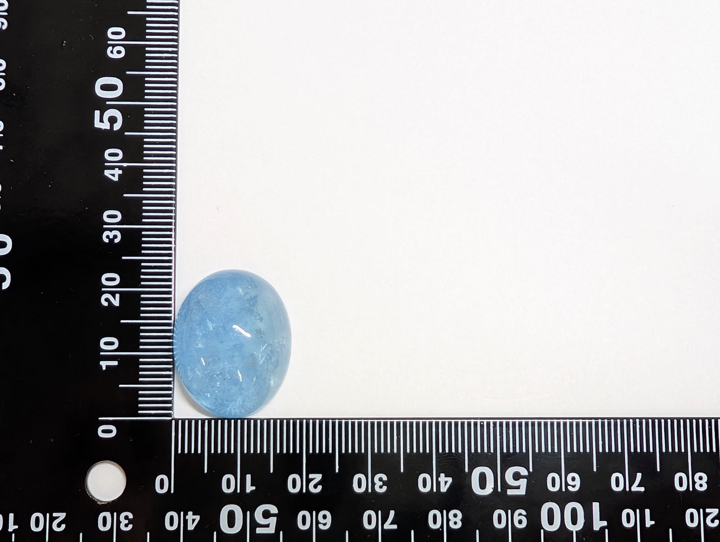 0101 アクアマリン(カボション) 30.60ct