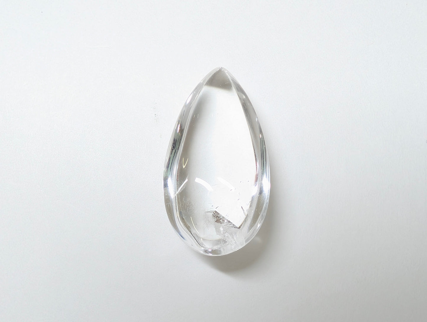 0111 3,000円!クォーツインクォーツ 60.11ct