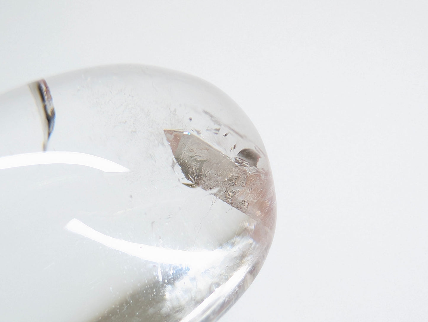 0111 3,000円!クォーツインクォーツ 60.11ct