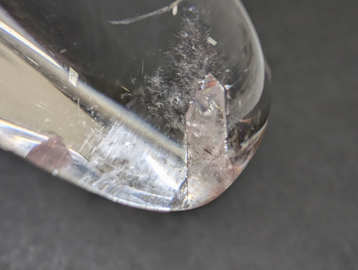 0111 3,000円!クォーツインクォーツ 60.11ct