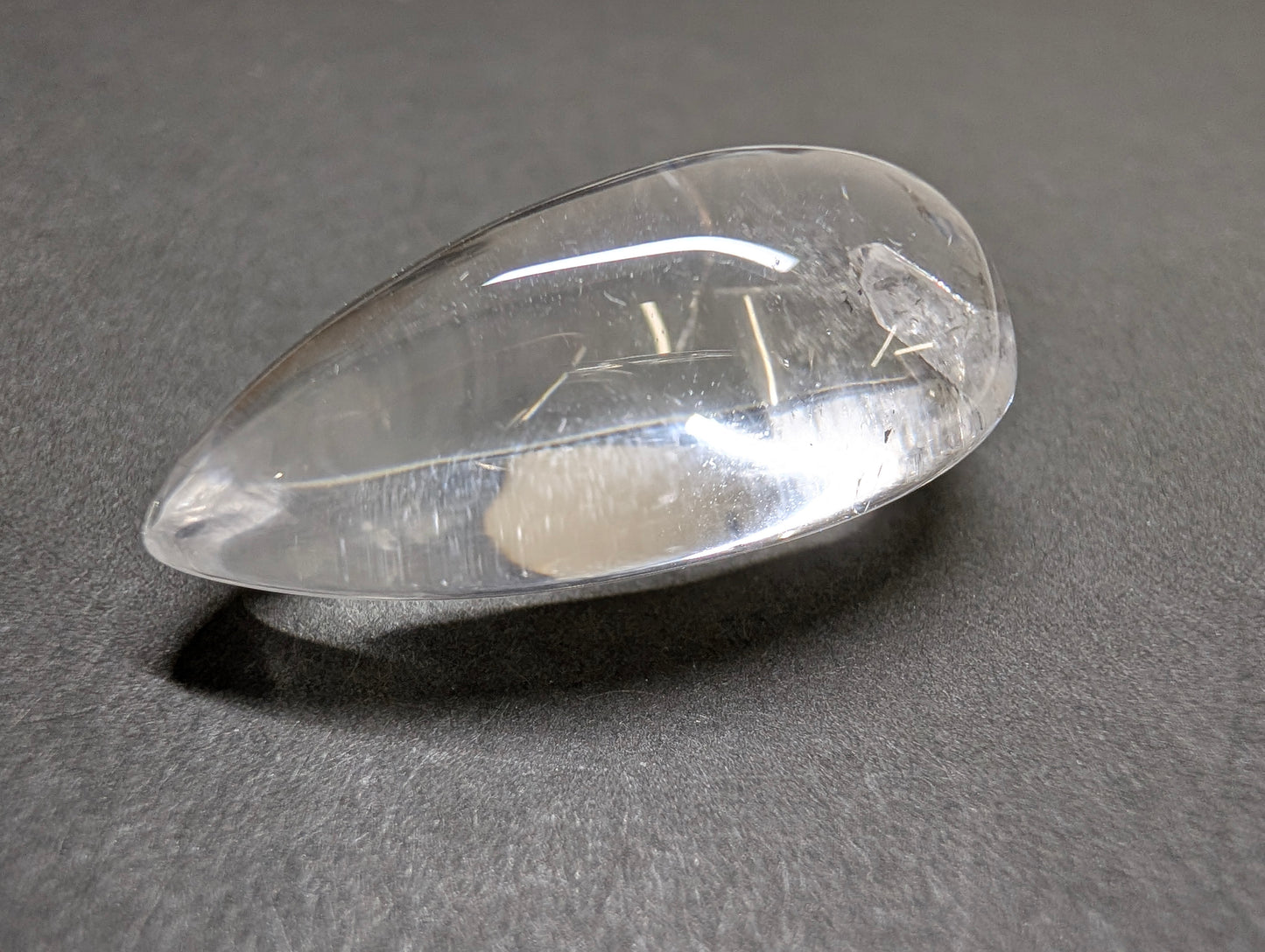 0111 3,000円!クォーツインクォーツ 60.11ct