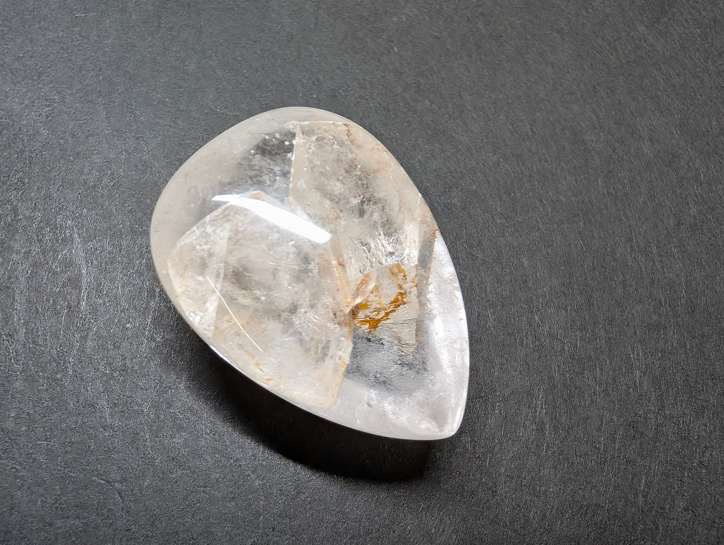0109 3,500円!クォーツインクォーツ 52.03ct