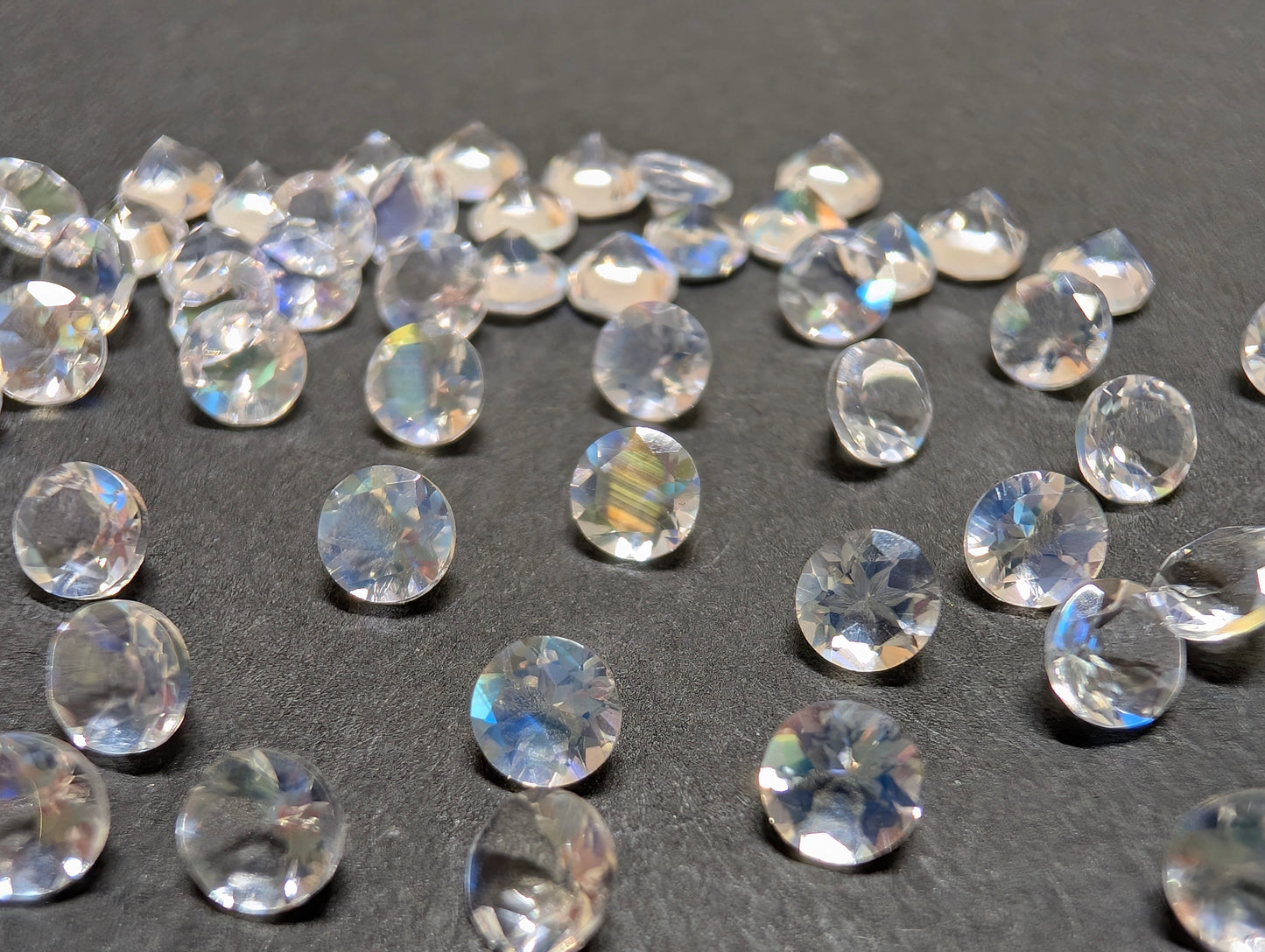 0127【ランダム発送】800円!アンデシンラブラドライト【1石あたり約0.16ct】