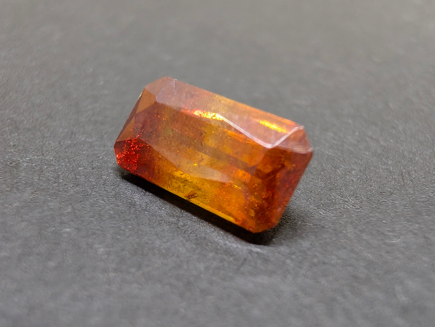0136 スファレライト 1.85ct