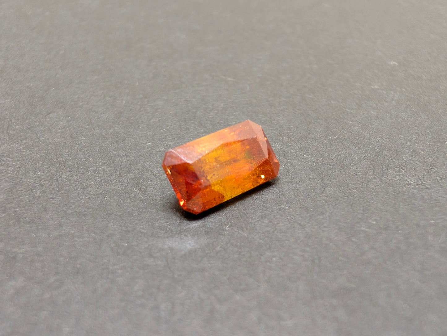 0136 スファレライト 1.85ct