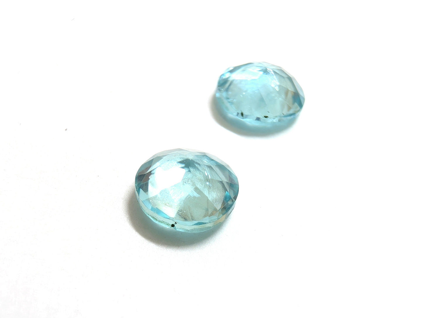 0470【ランダム発送】※プチ訳あり※パライバブルーカラー♪ラウンドカットのアパタイト【0.73ct/0.74ct】