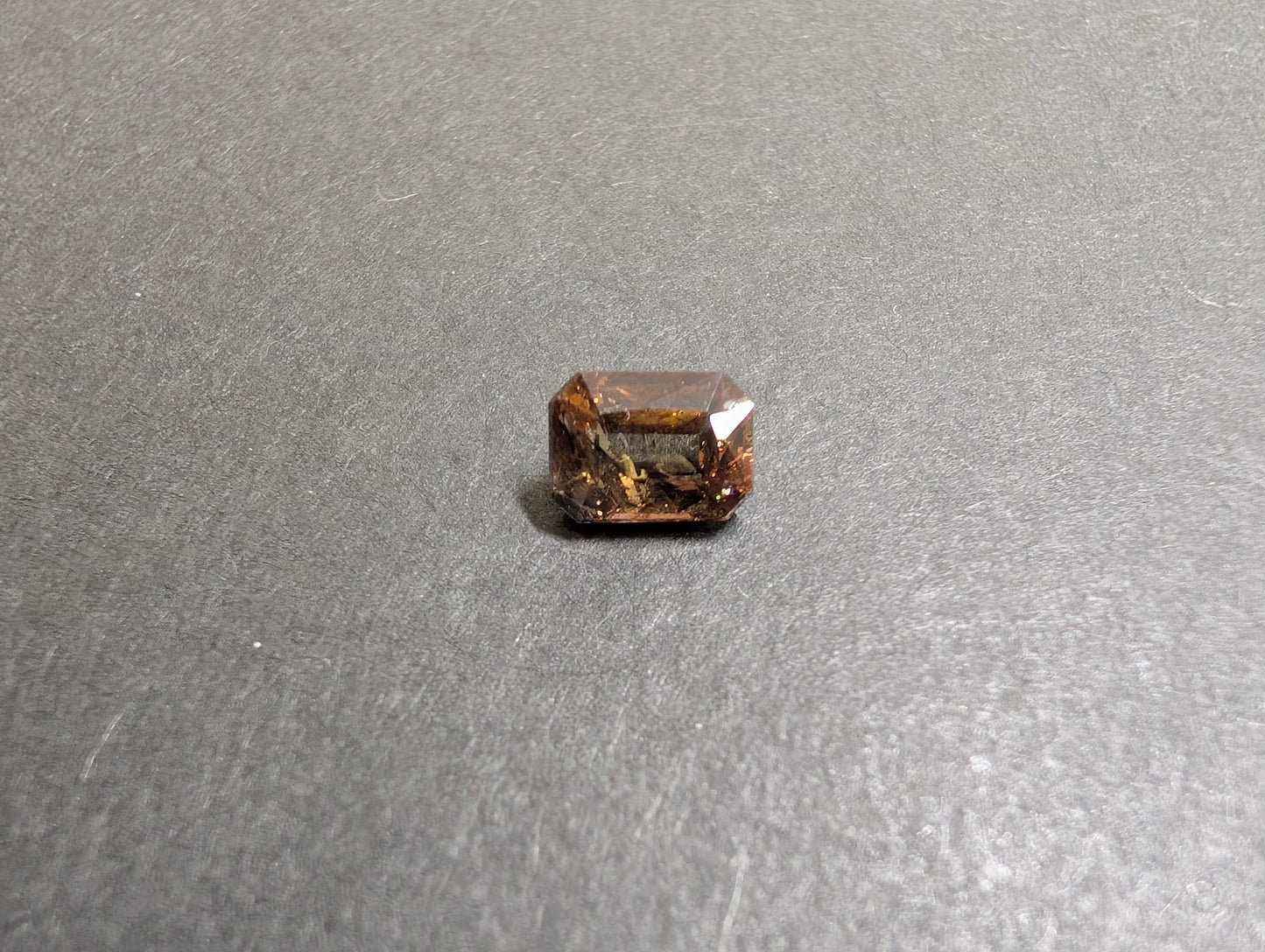 0556 アキシナイト 1.24ct