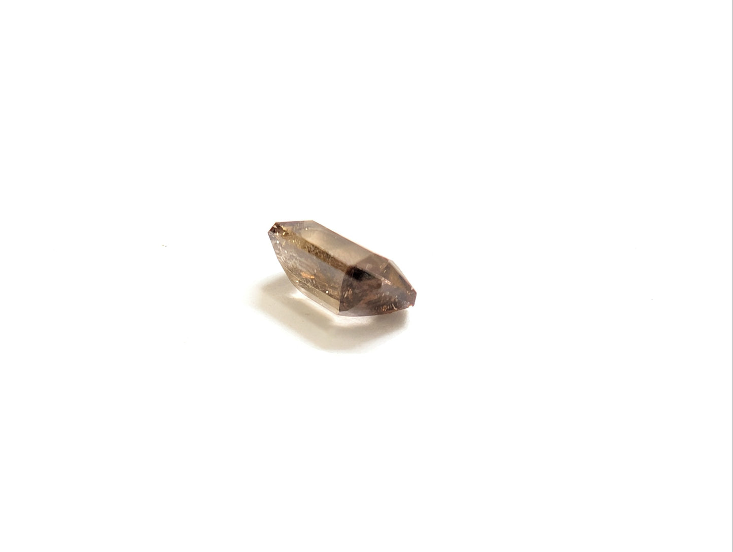0562 アキシナイト 0.49ct