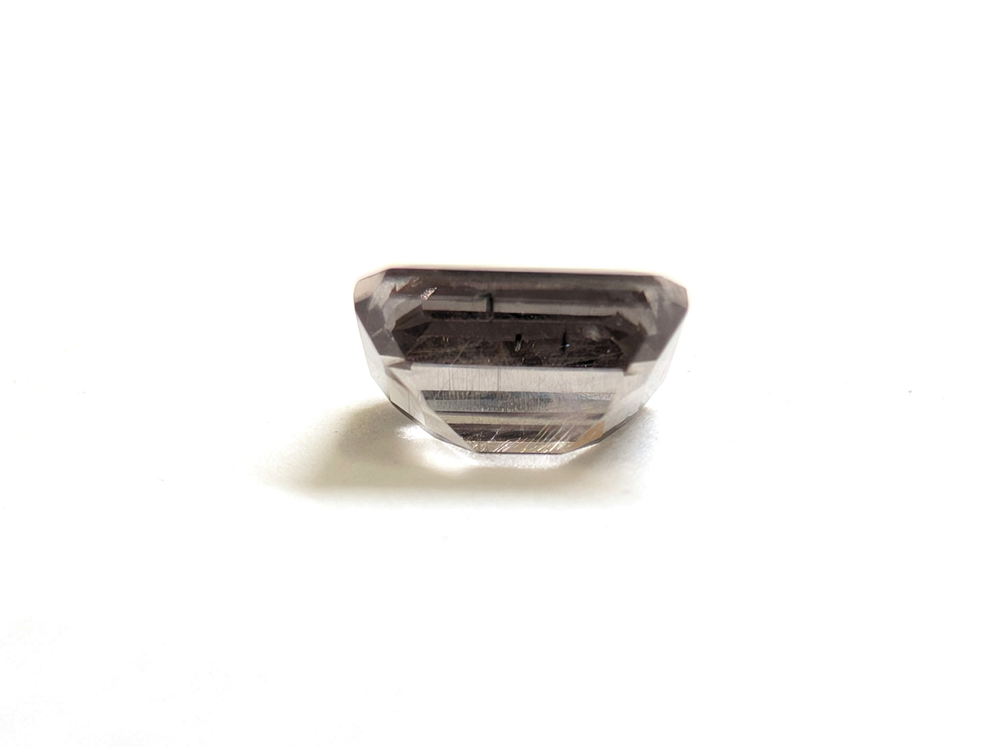 0678 カラーチェンジガーネット 0.71ct