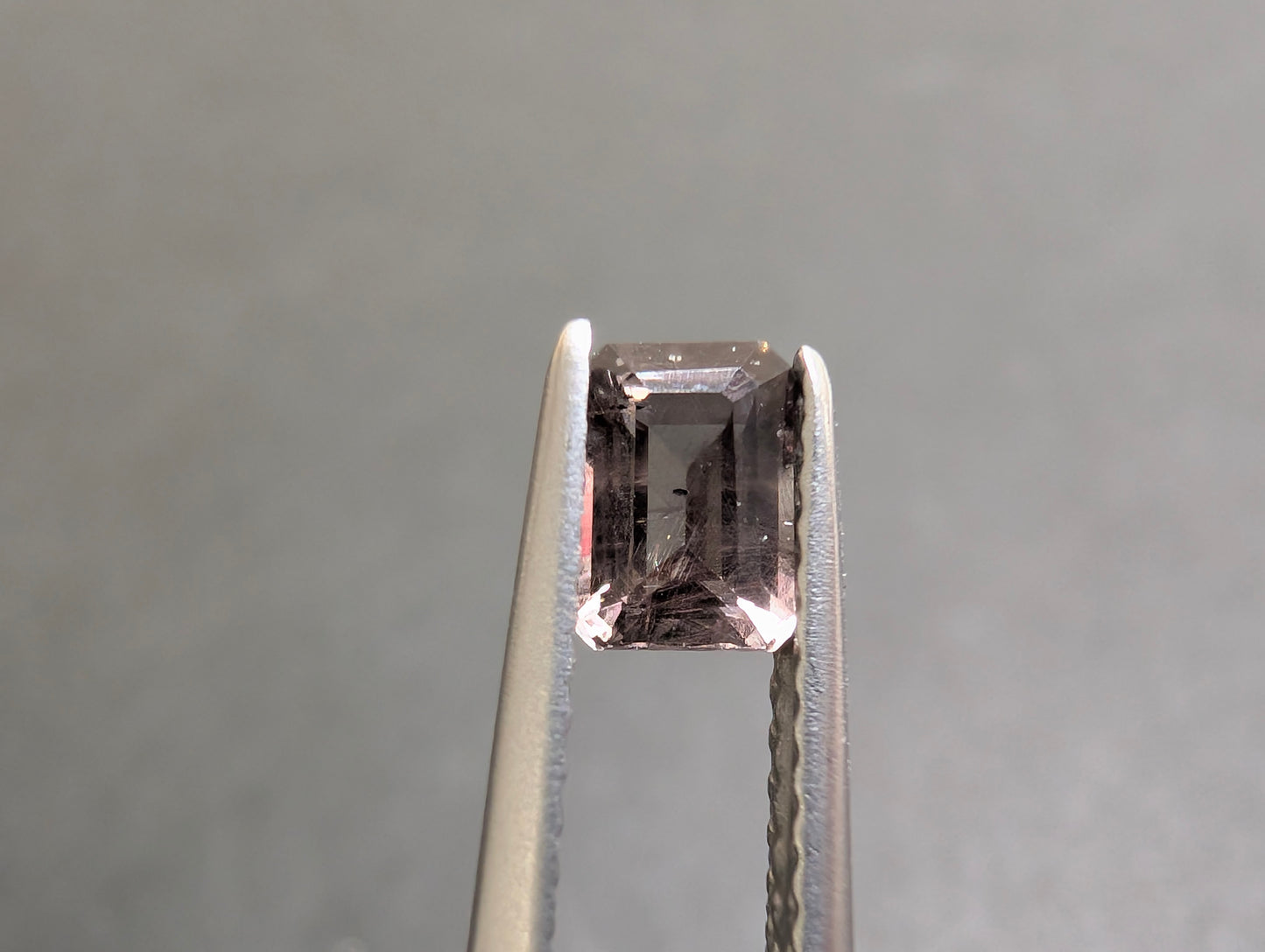 0678 カラーチェンジガーネット 0.71ct