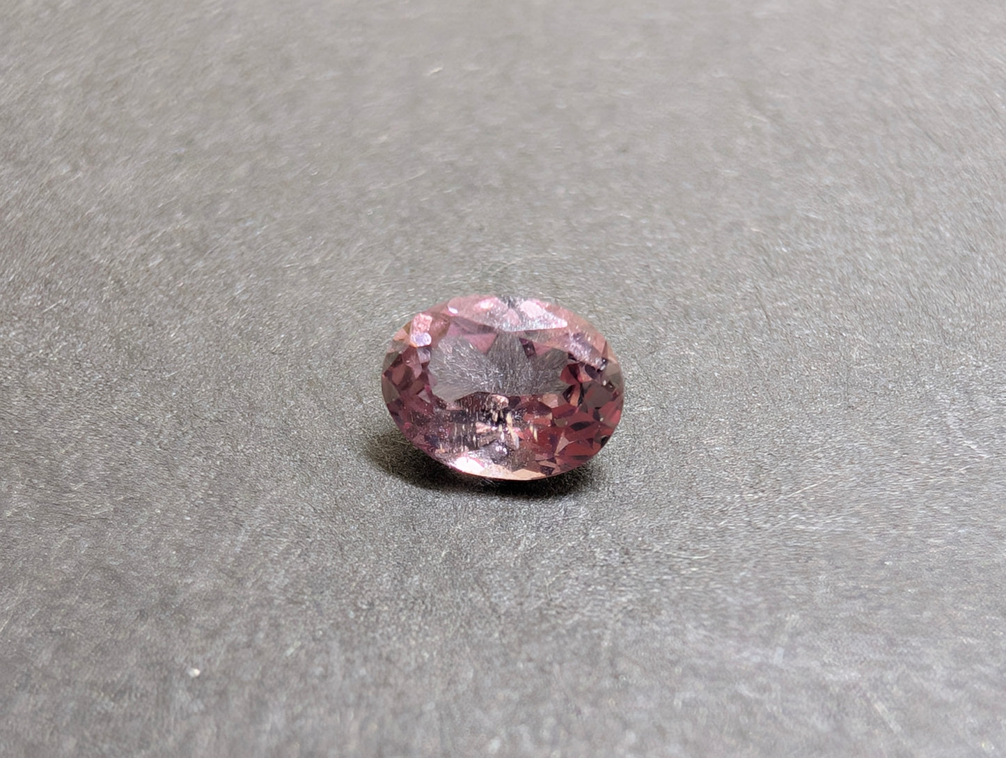 0680 カラーチェンジガーネット 0.40ct