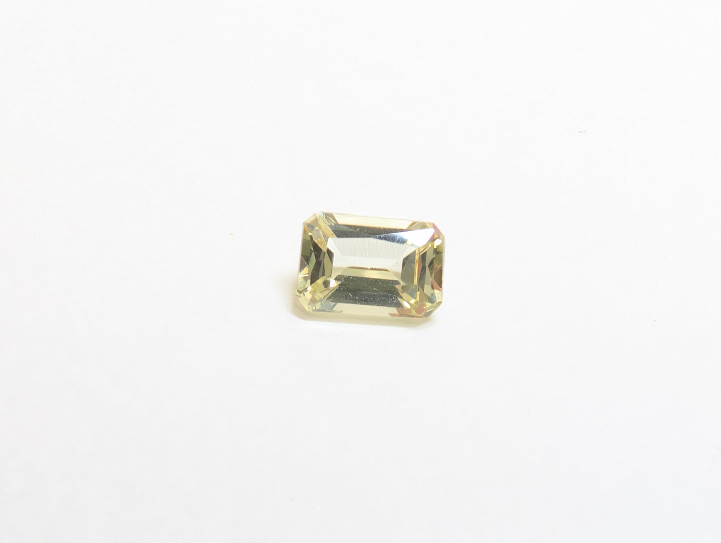 0732 イエローアパタイト 0.81ct