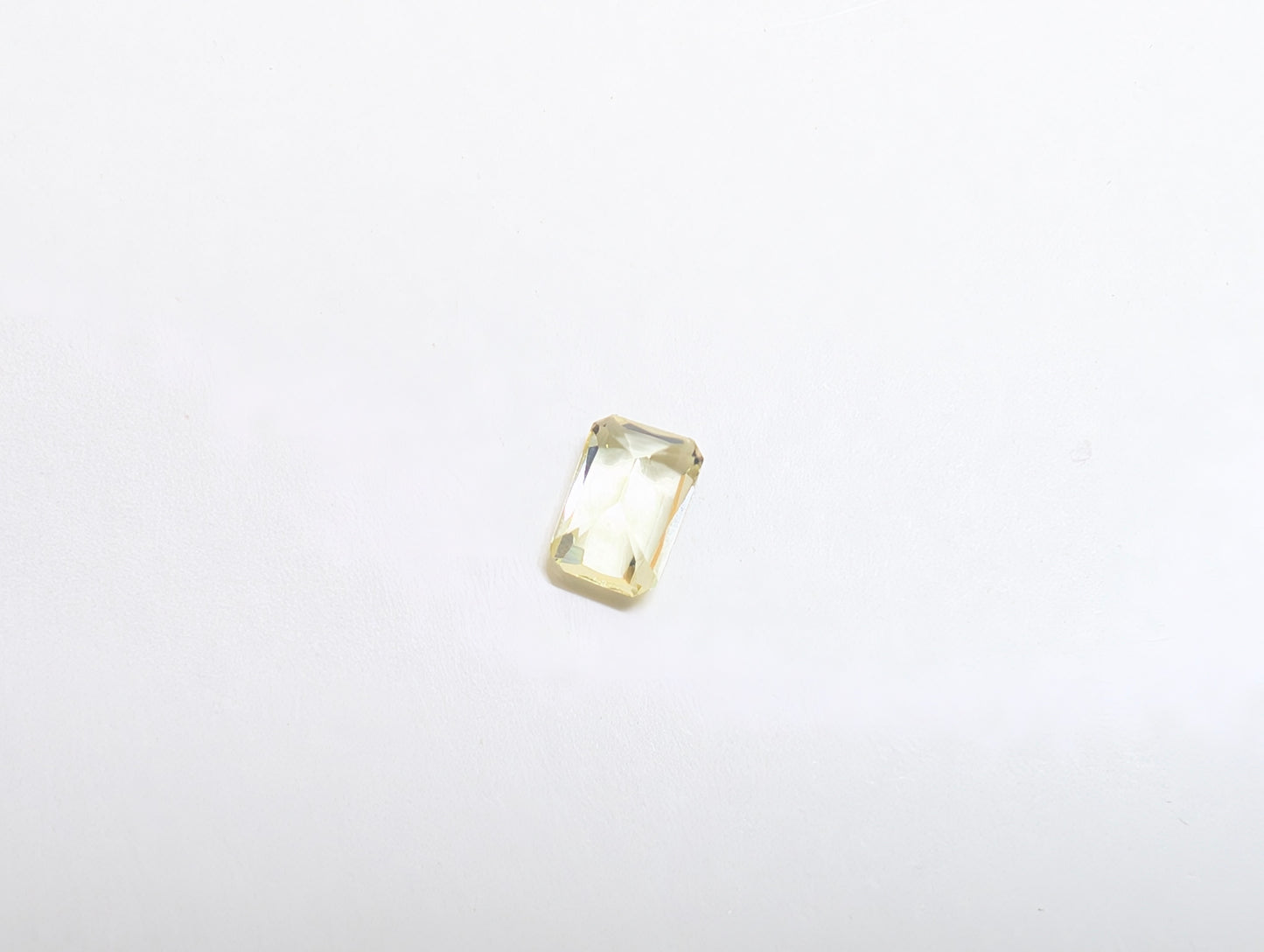 0732 イエローアパタイト 0.81ct
