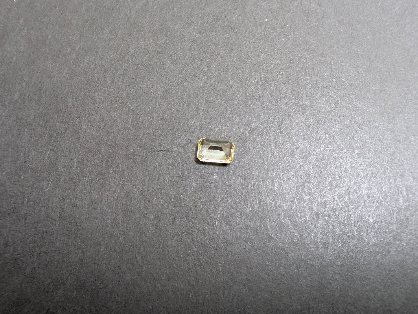 0732 イエローアパタイト 0.81ct