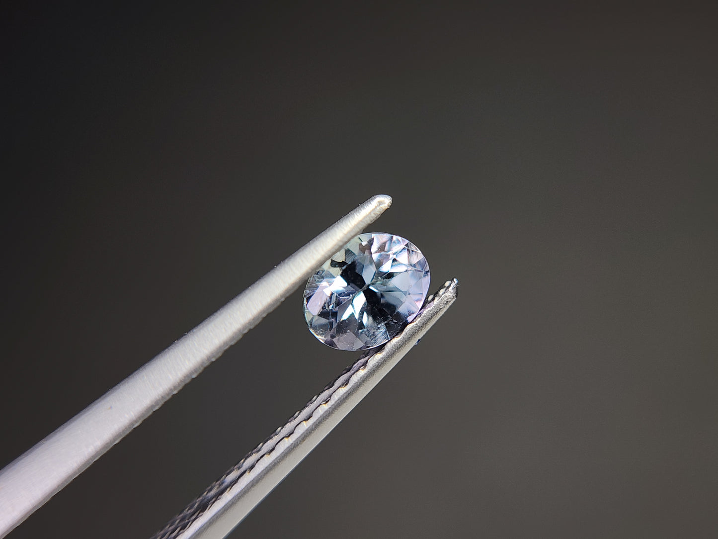 0654-5-7 ゾイサイト 0.39ct