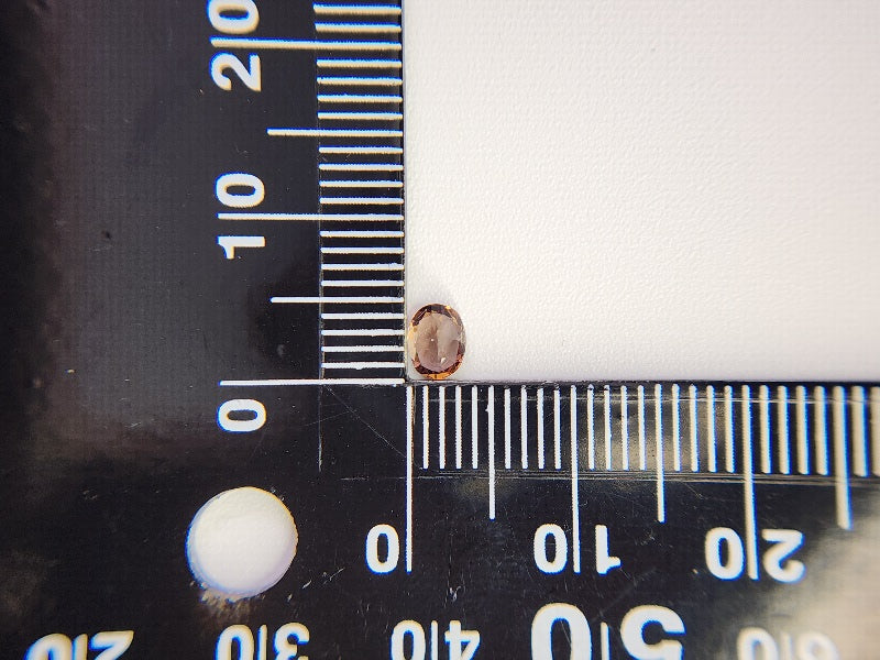 【期間限定】10/23まで アキシナイト 0.28ct 12