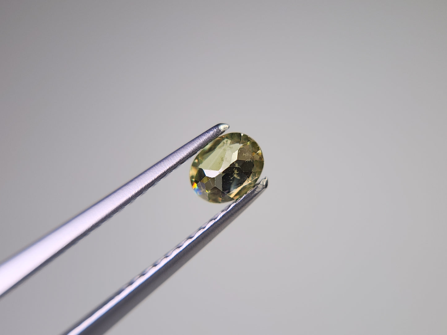 0873-4【ランダム発送】デマントイドガーネット【1石あたり約0.33ct】