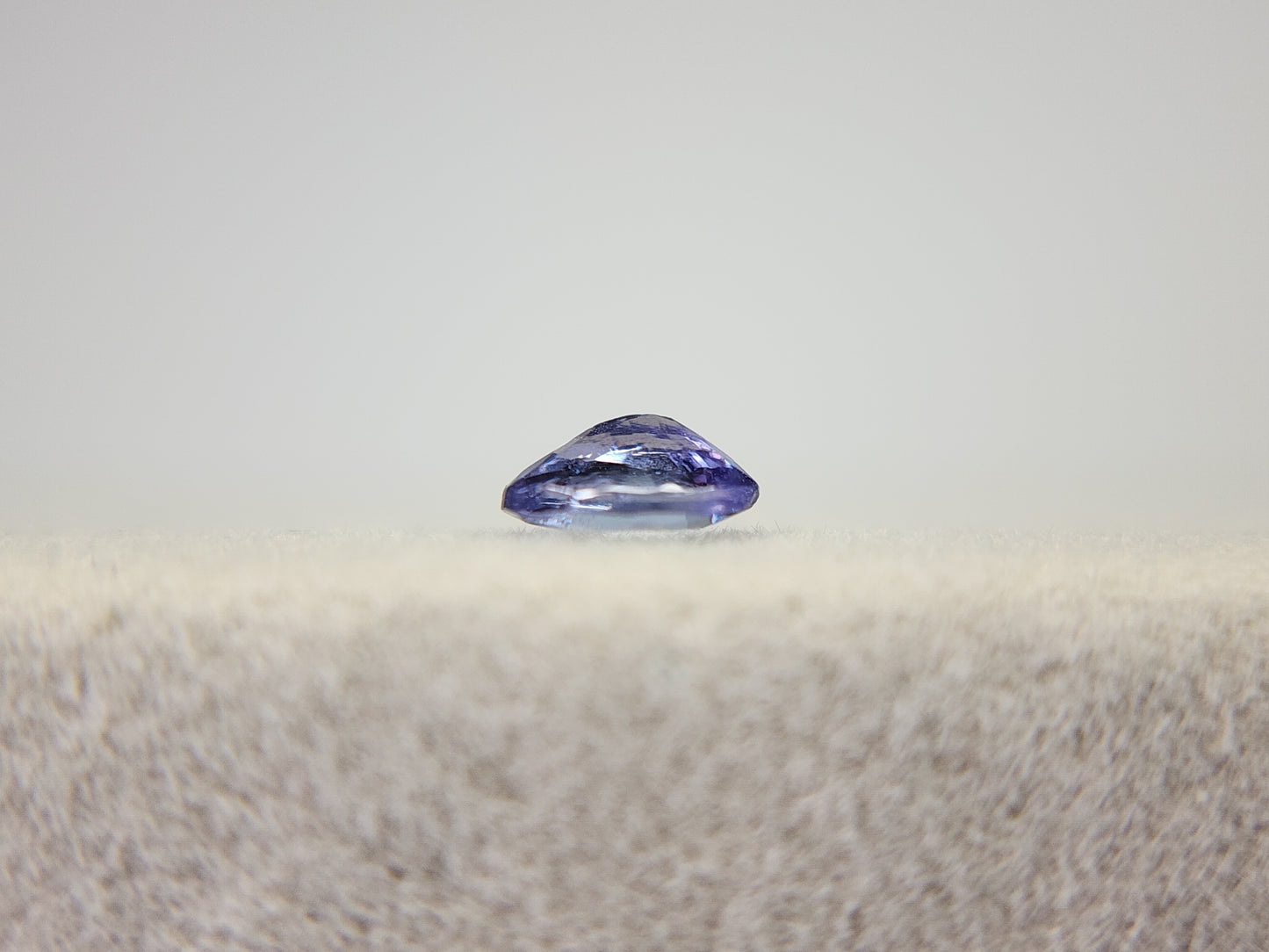 0654-7-5 ゾイサイト 0.32ct
