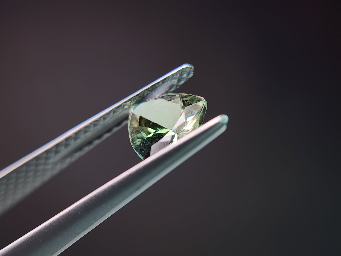 0649-1 ゾイサイト 0.68ct