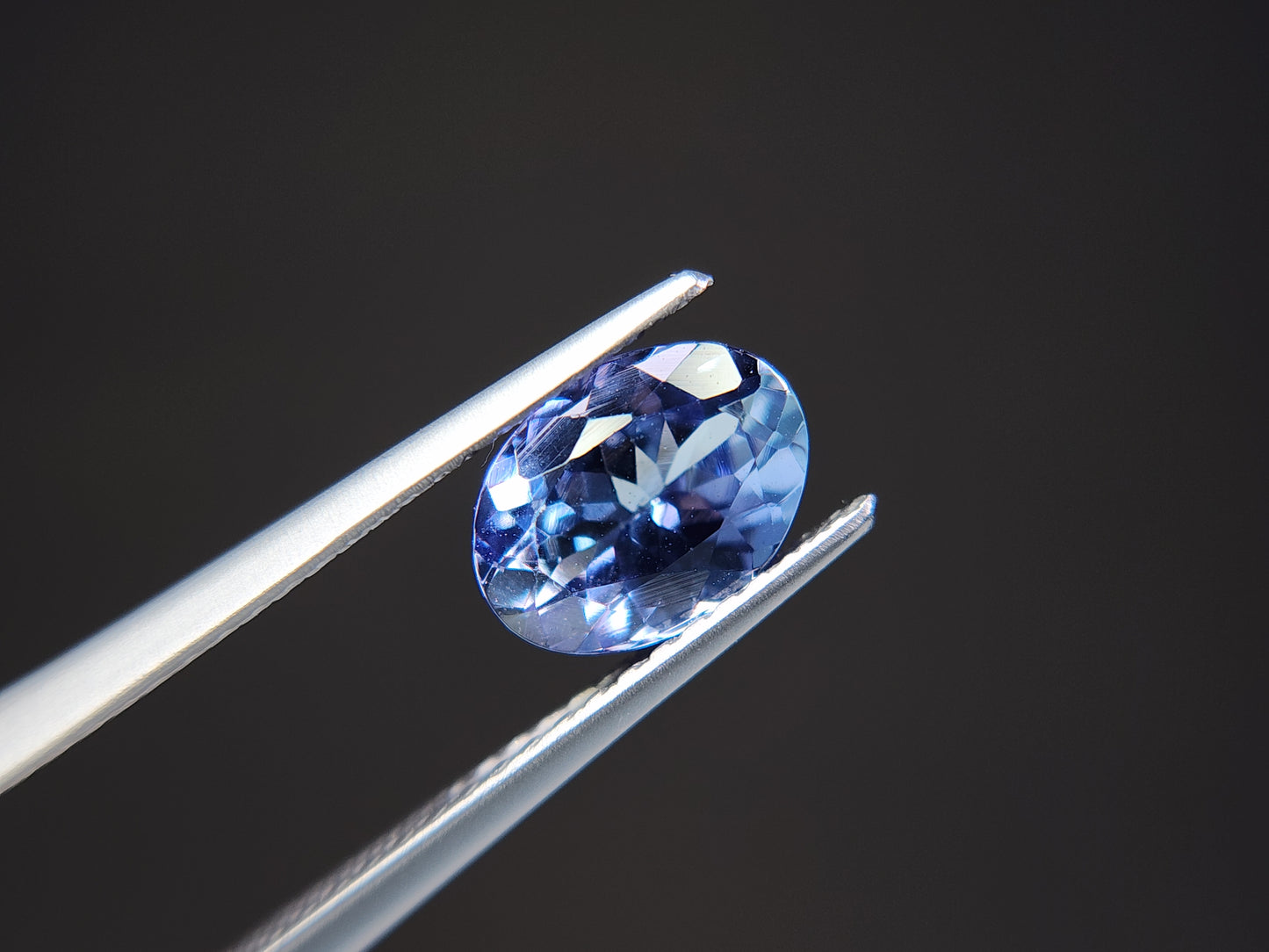 0876-13 バイカラータンザナイト 1.35ct