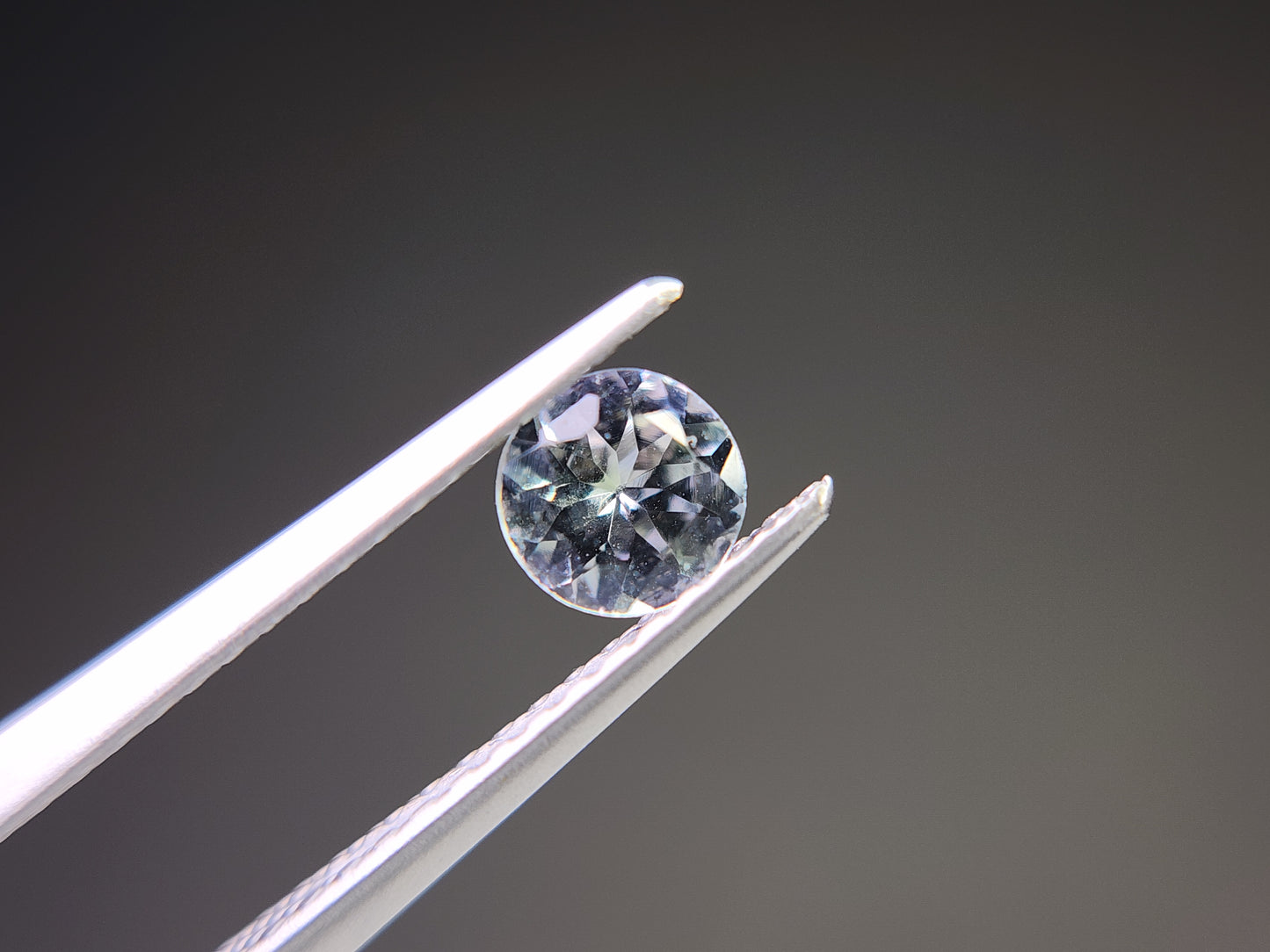 0657-23-6 ゾイサイト 0.38ct