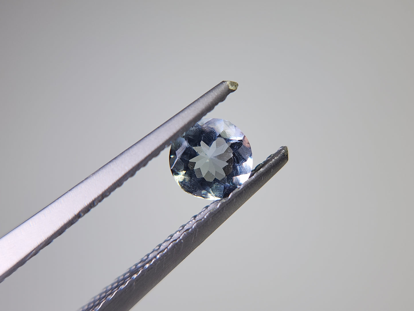 0657-24-2 ゾイサイト 0.31ct