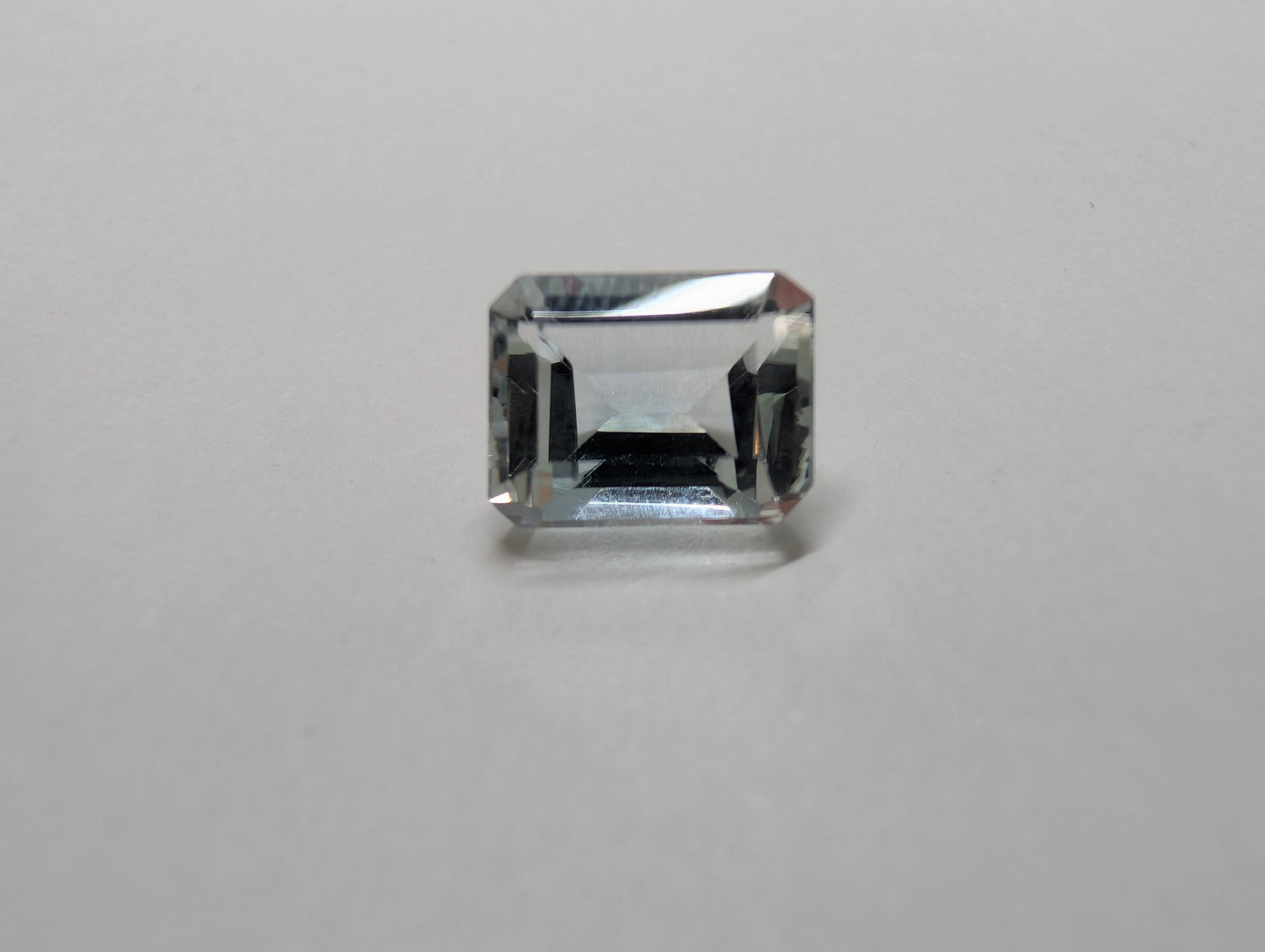 0048 バイカラートパーズ 3.83ct