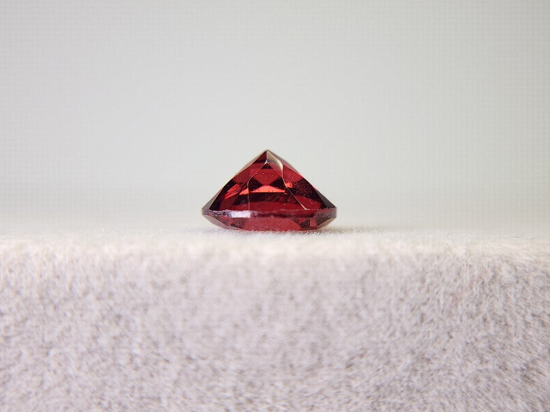 0910-2-12 ガーネット 1.54ct