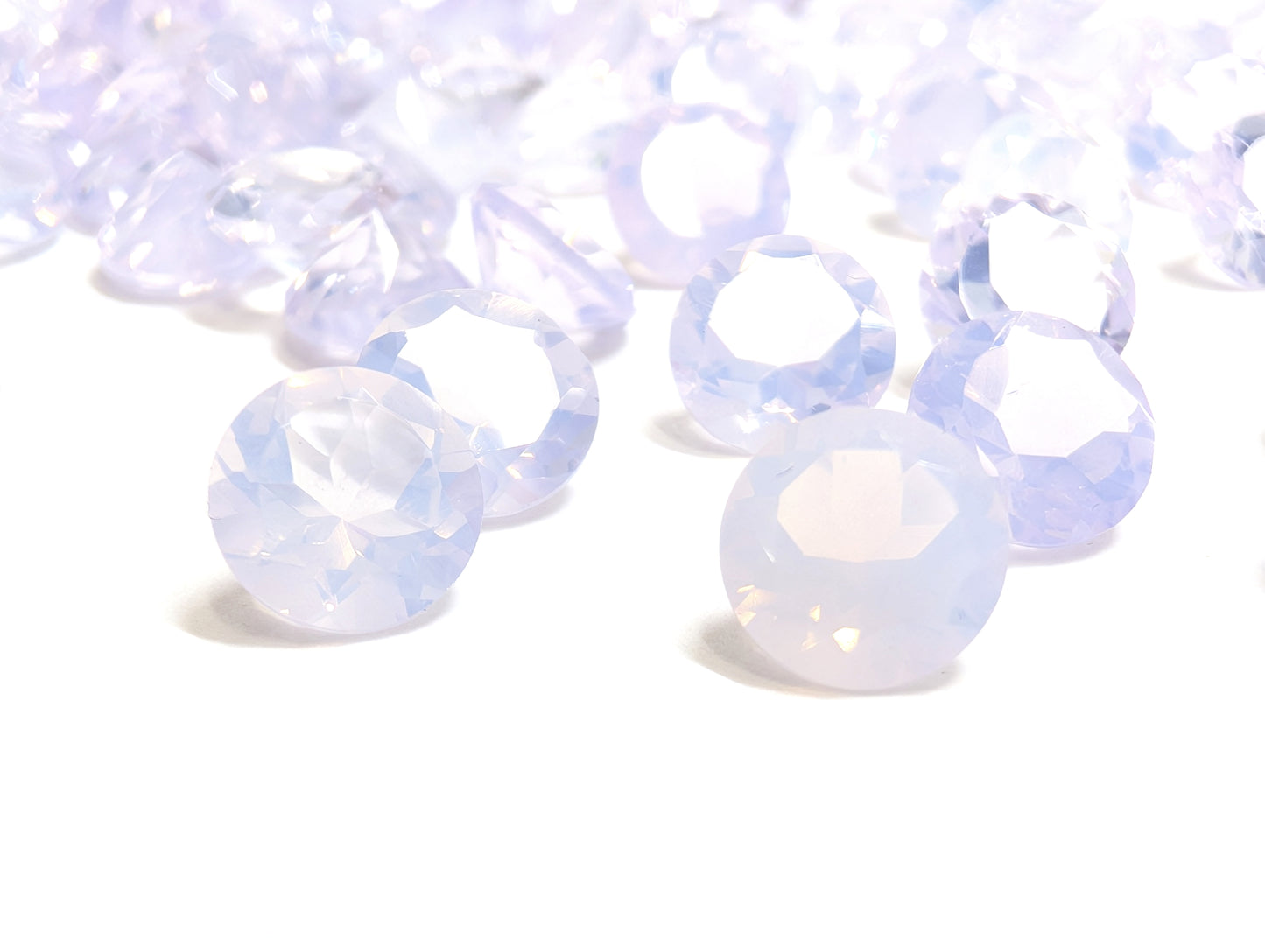 0425【ランダム発送】1石500円!シルキーラベンダー💜ラウンドカットの『スコロライト』【1石あたり0.74ct】