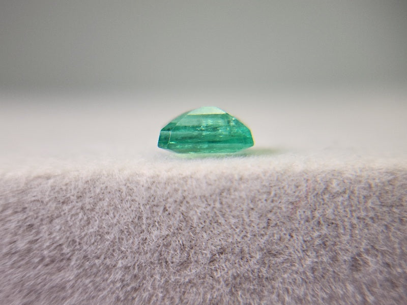 0936-9 エメラルド(ザンビア産) 0.57ct