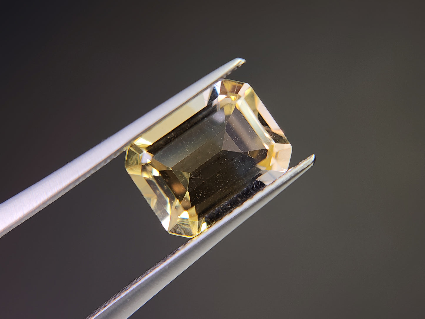 0365-4-4 バイカラーシトリン 2.94ct