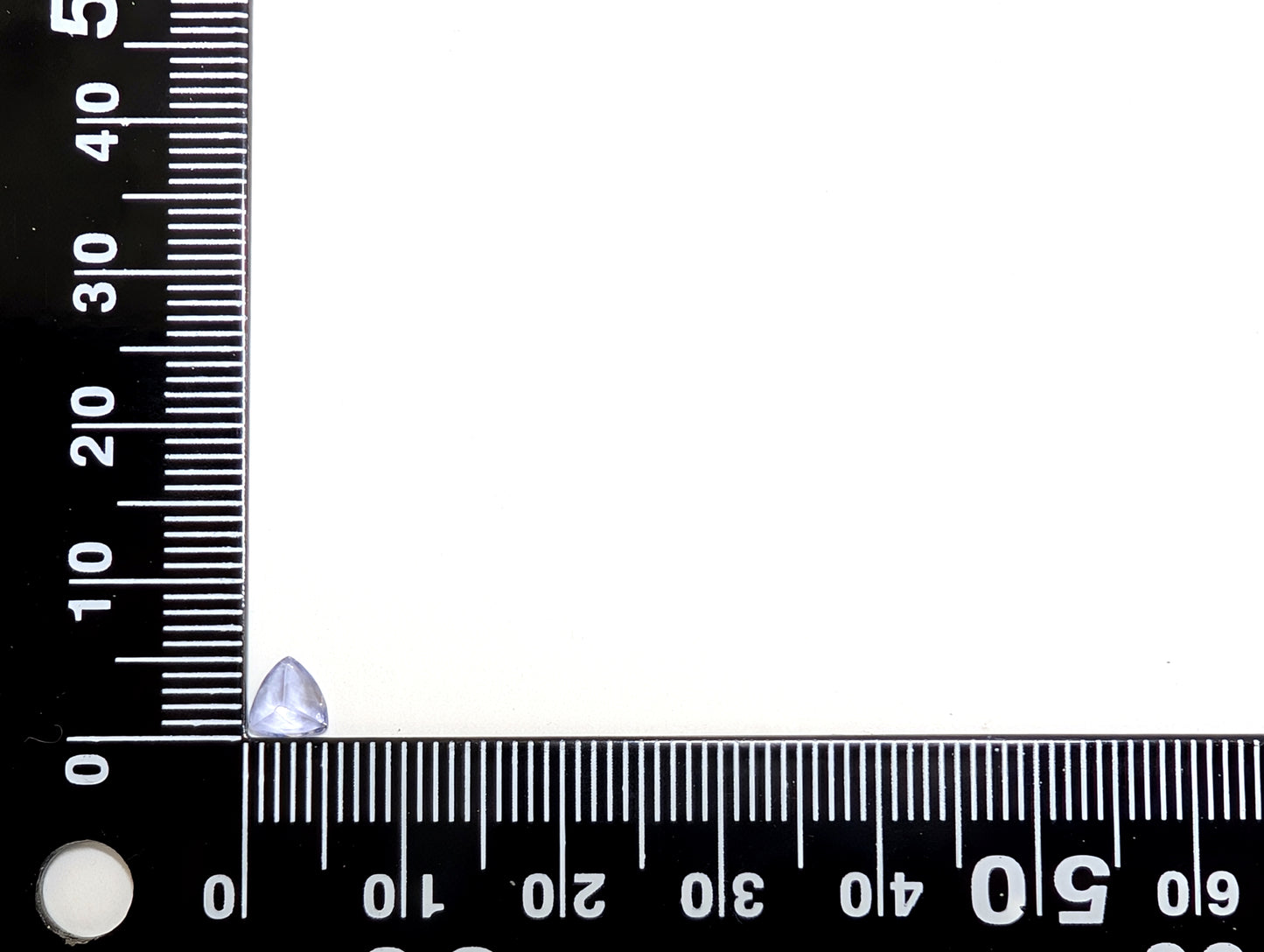 0668 800円★ゾイサイト 0.47ct