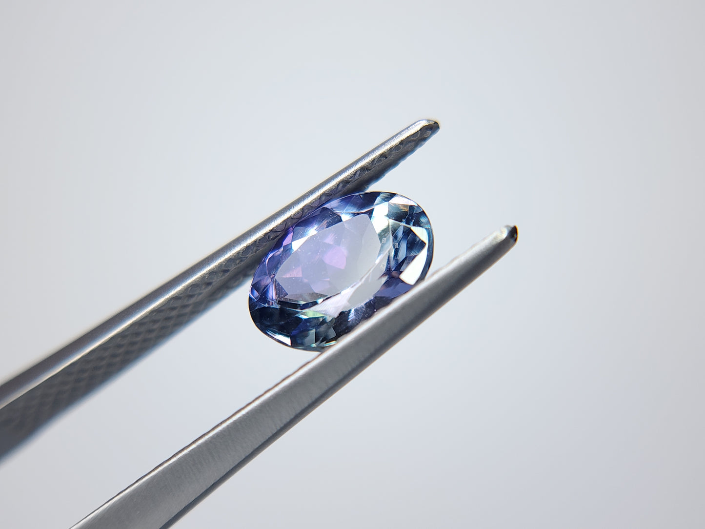 0876-15 バイカラータンザナイト 1.34ct