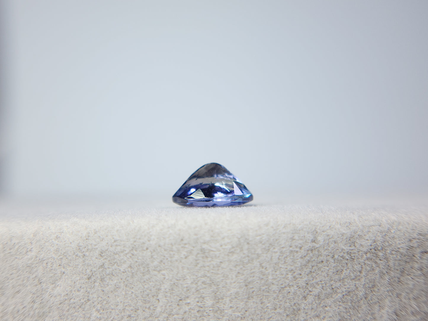 0876-15 バイカラータンザナイト 1.34ct