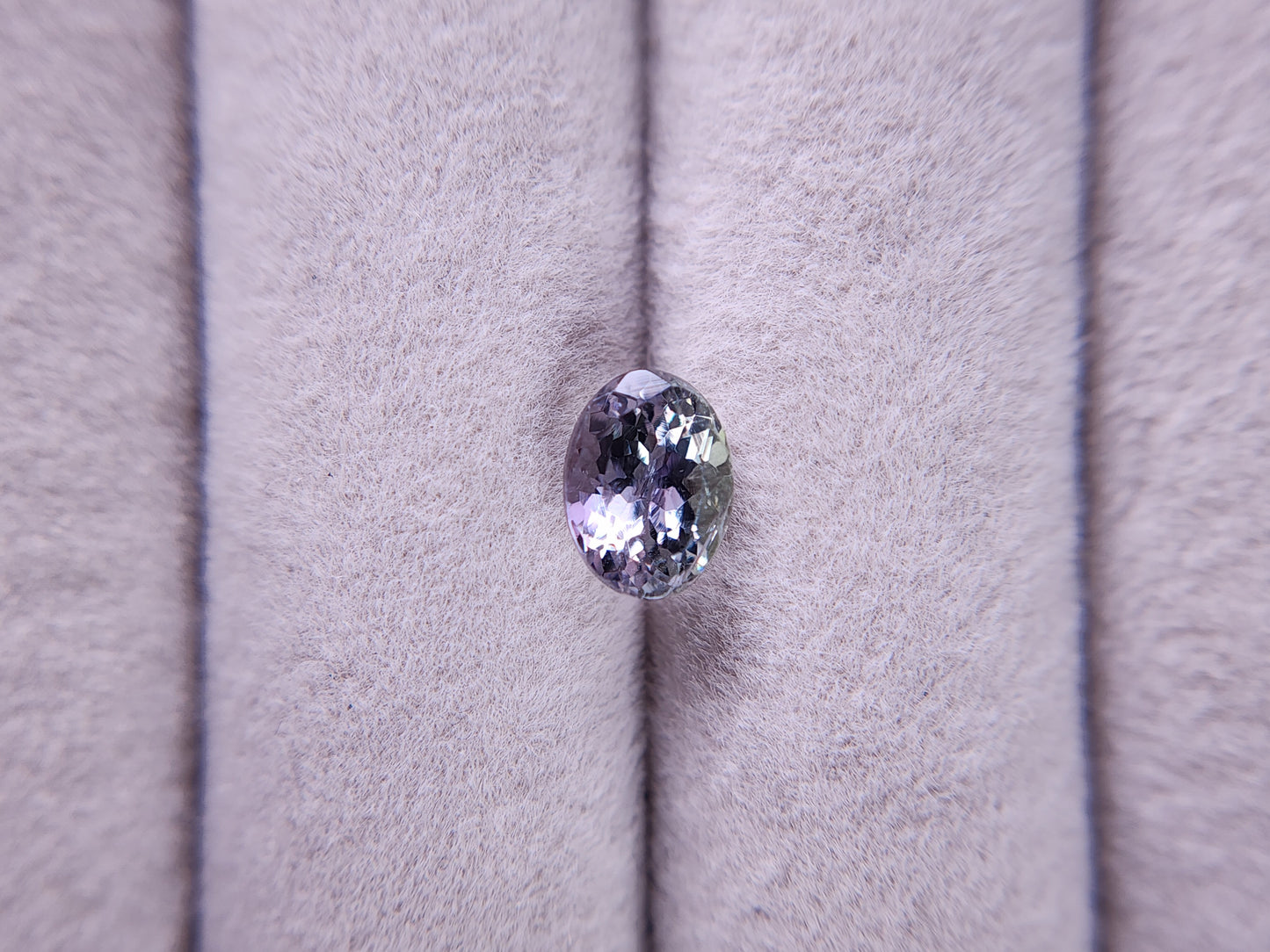 0876-1 バイカラータンザナイト 1.64ct