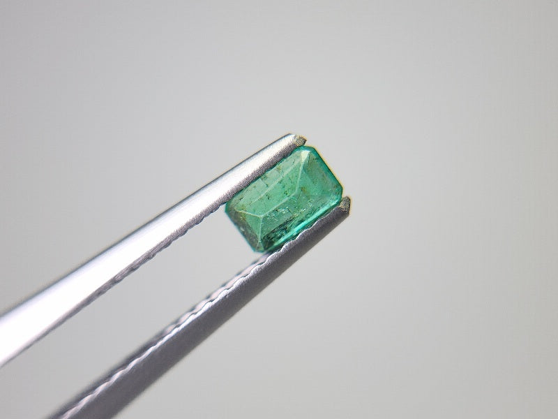 0936-3 エメラルド(ザンビア産) 0.30ct