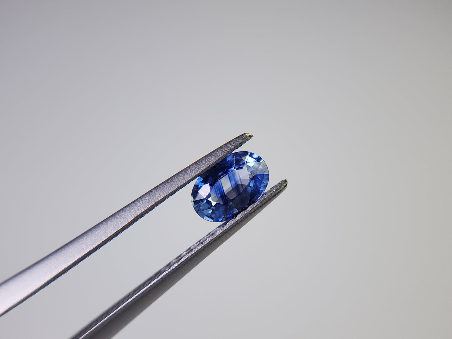 0904-7 サファイア 0.56ct