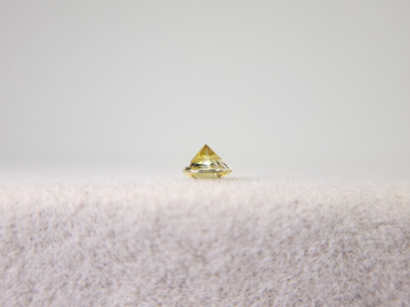 0090-2 モンタナサファイア 0.13ct