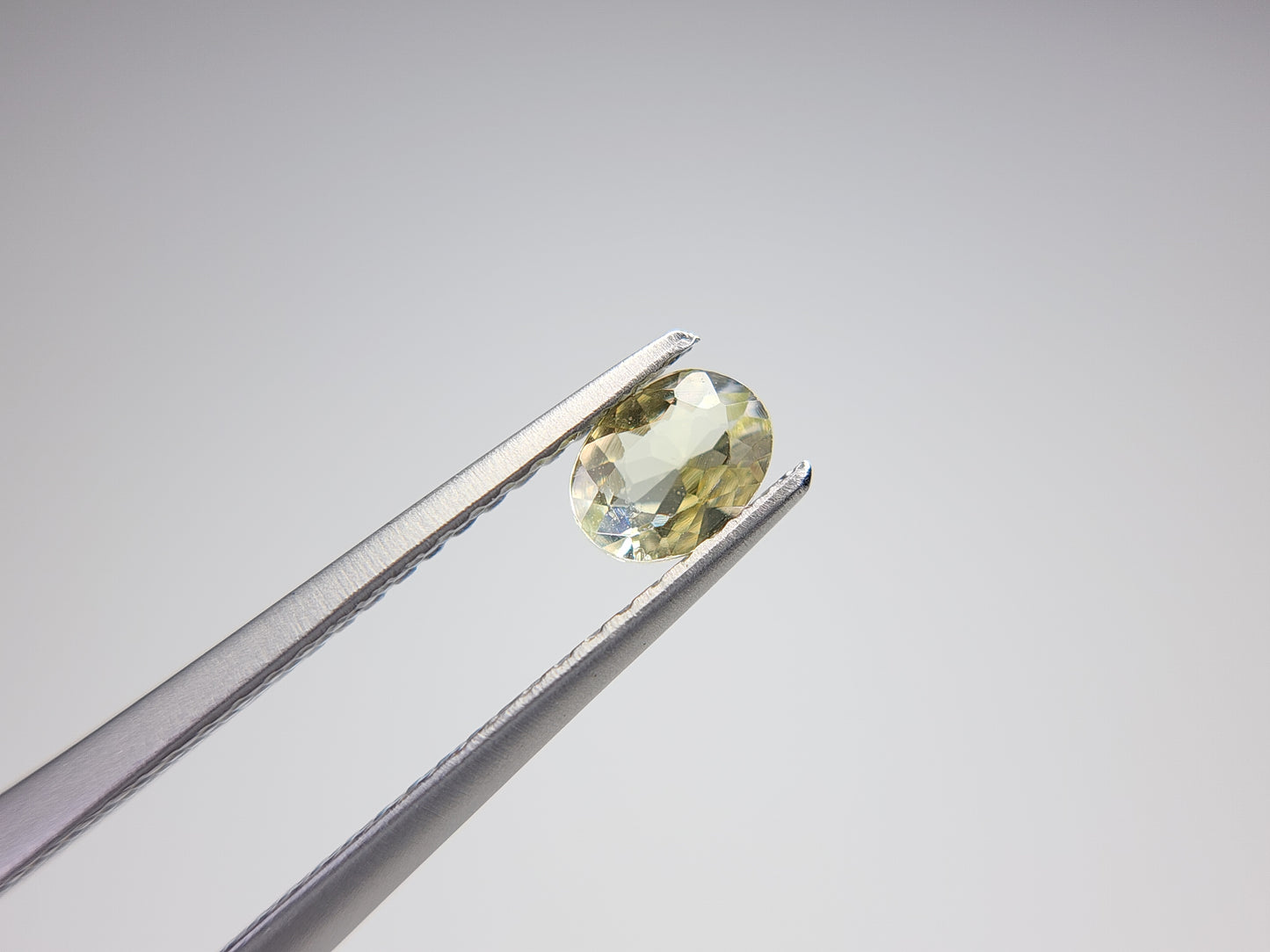 0654-4-2 ゾイサイト 0.35ct