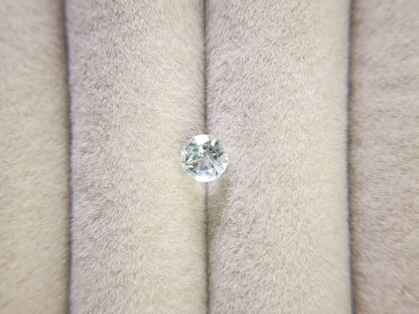0878-1-8 虹入り!グリーンベリル 0.44ct