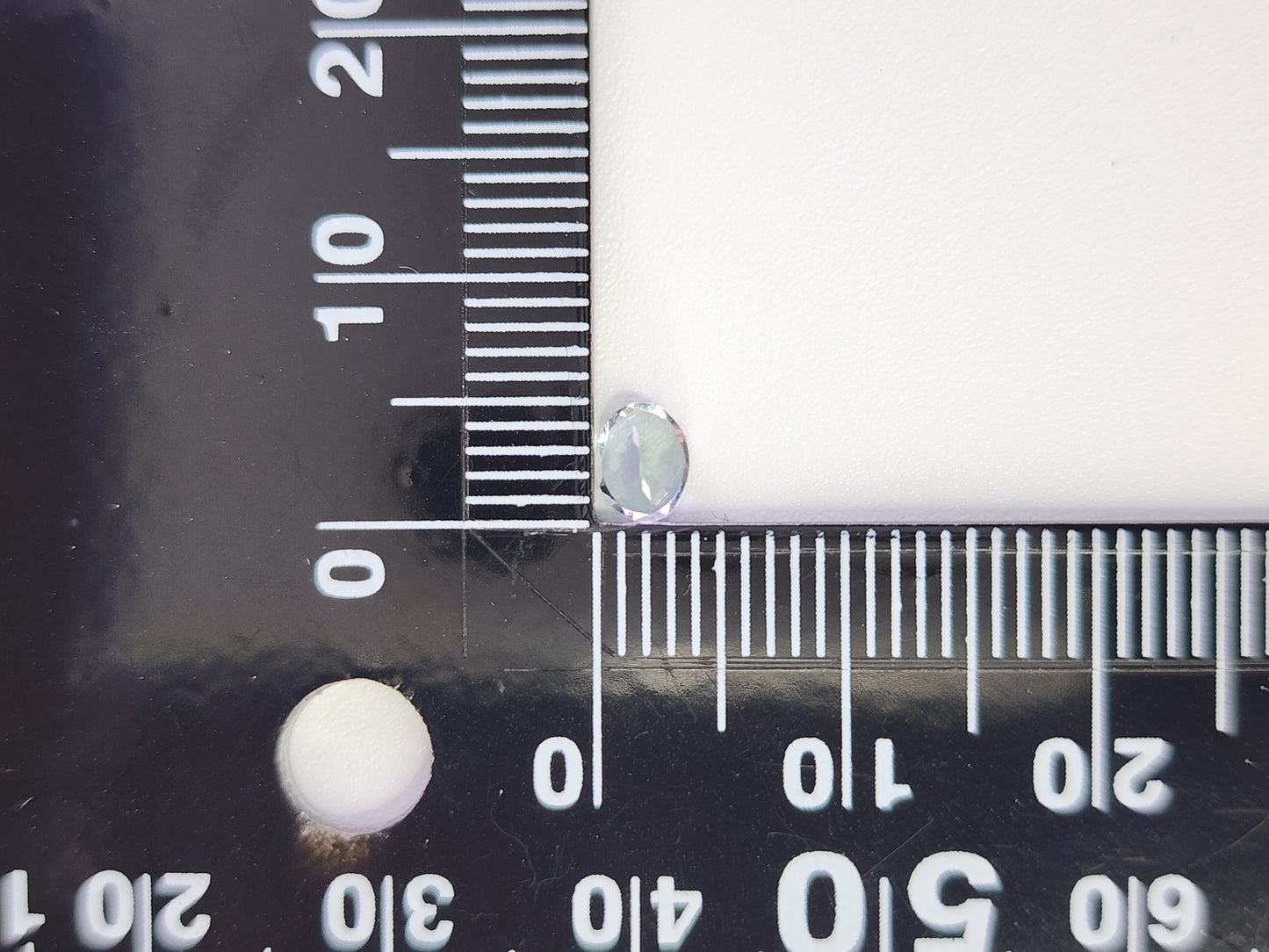 0654-5-7 ゾイサイト 0.39ct