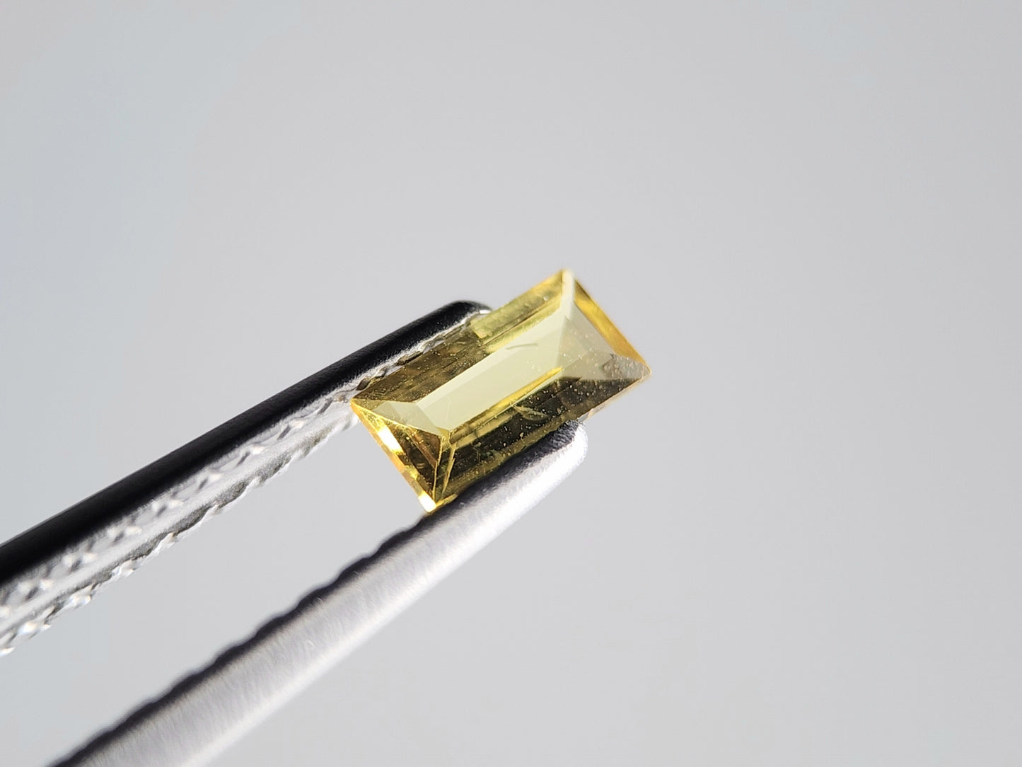 0162-6 サファイア 0.19ct