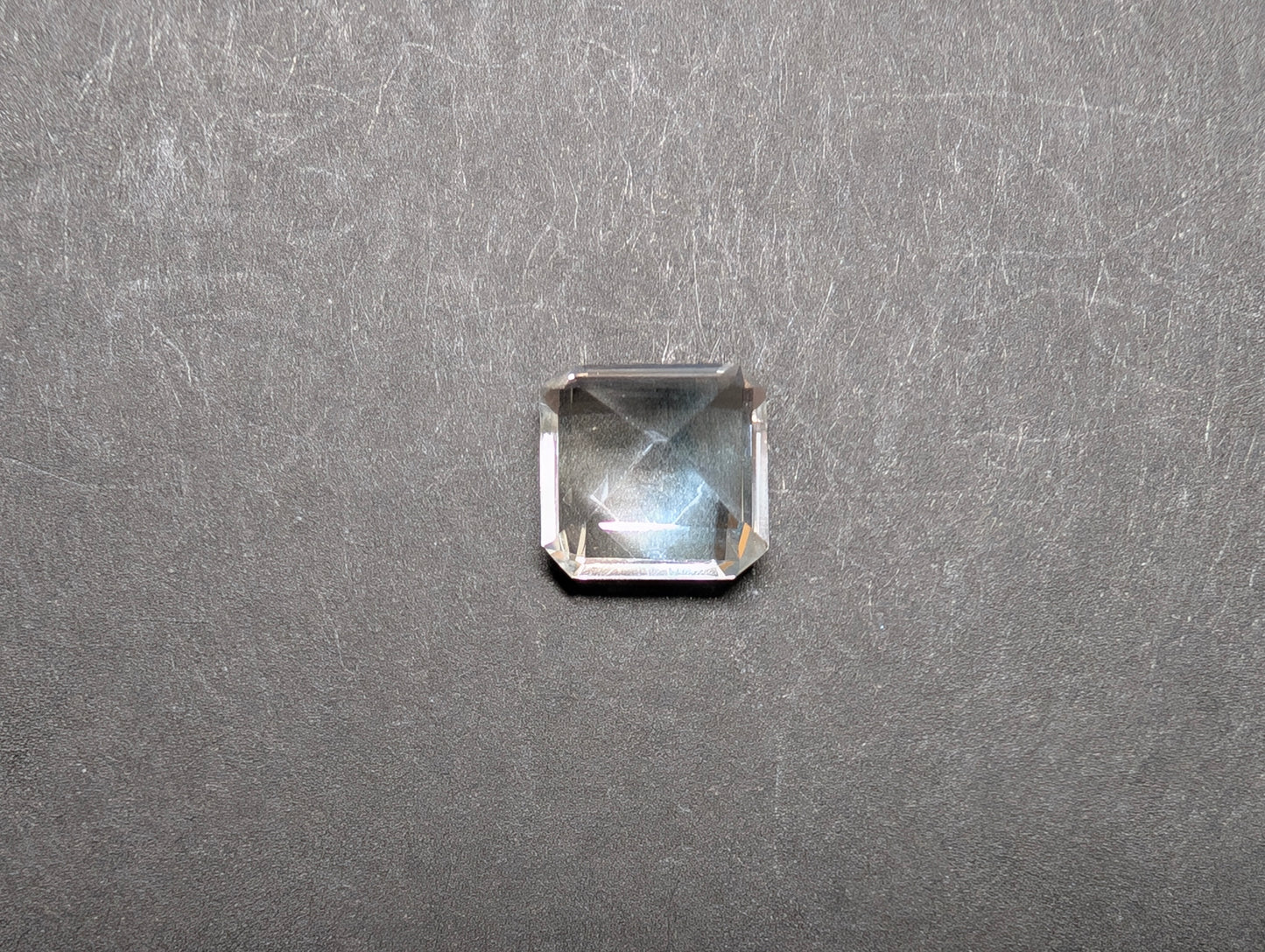 0085 バイカラートパーズ 3.51ct