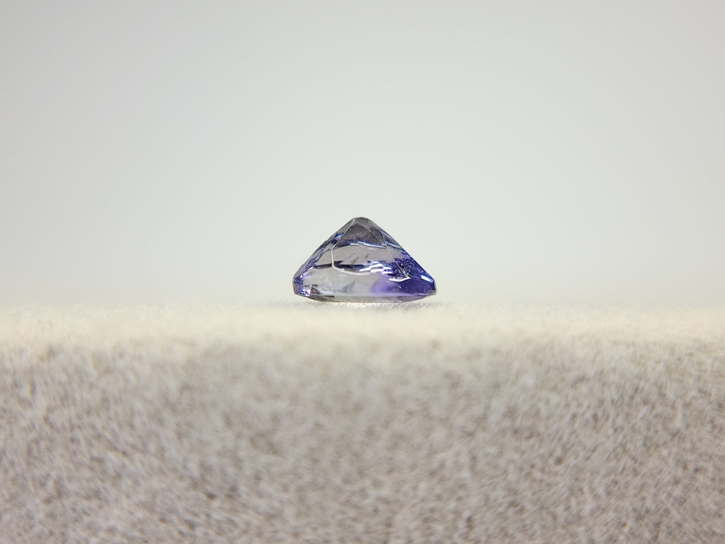0654-7-2 ゾイサイト 0.39ct